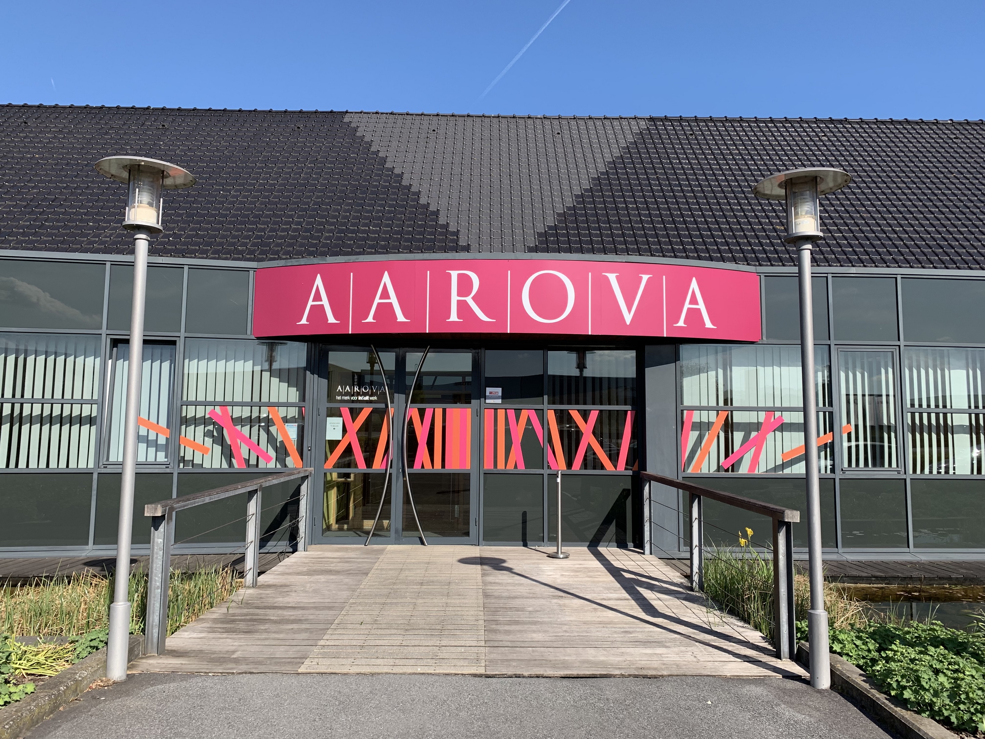 AAROVA 85