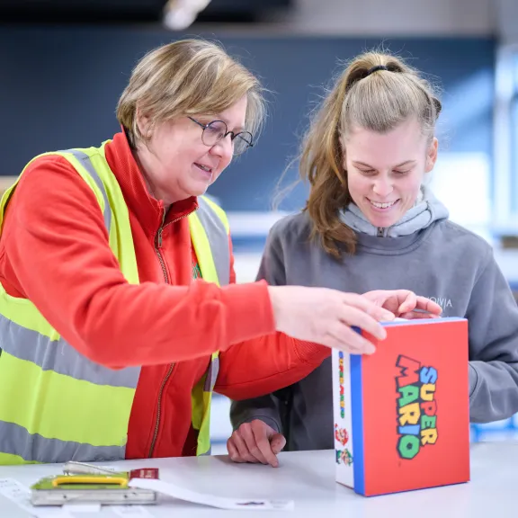 verpakken kinderschoenen